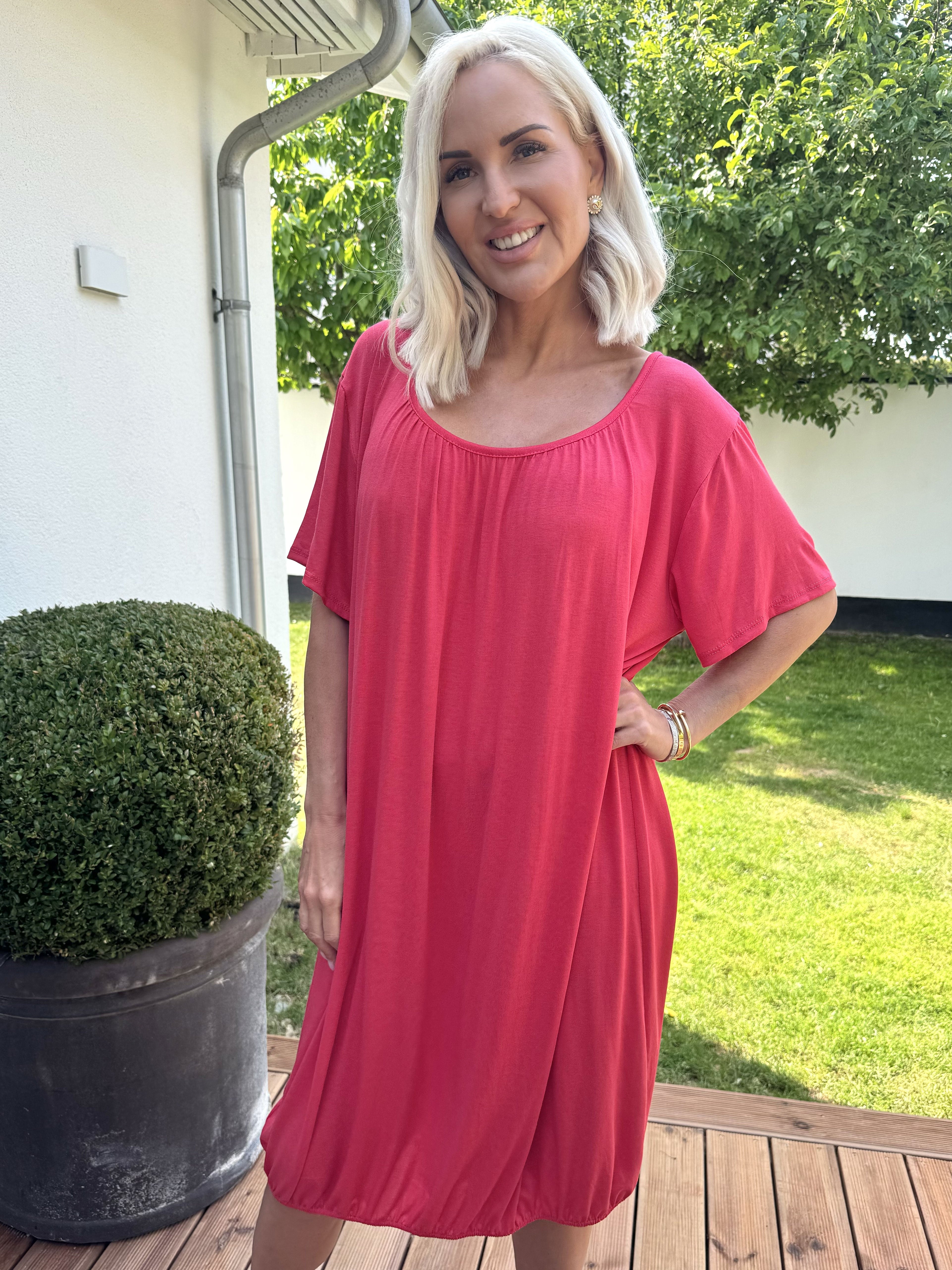 Miracle Dress - Basic klänning i viskos med resår nedtill